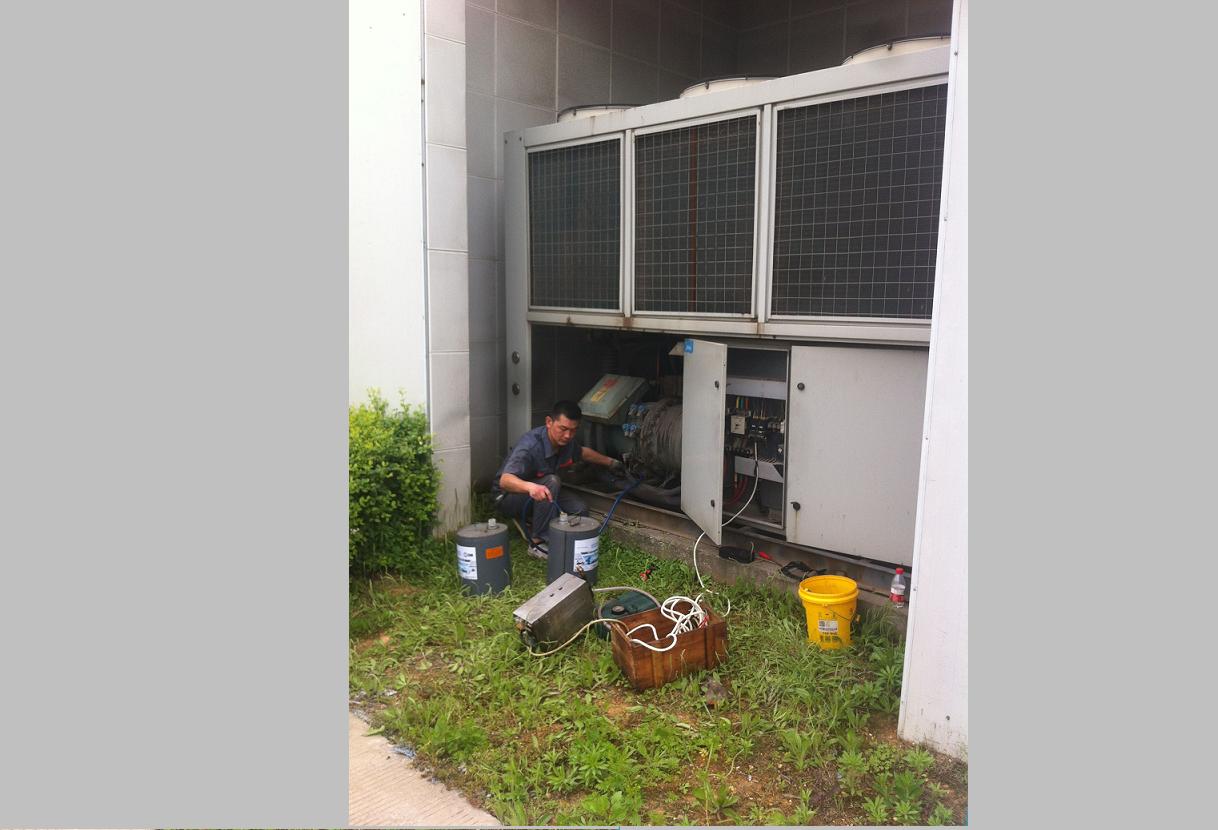 ����������{(di��o)�S���F(xi��n)��(ch��ng)